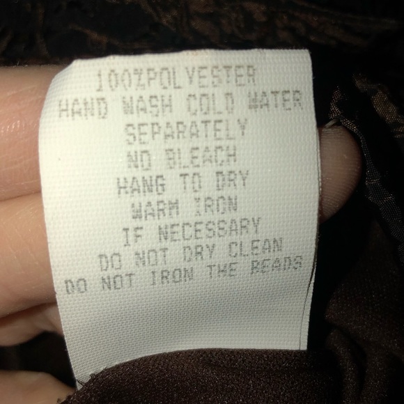 Sleeveless knee length dress with bead trim - Picture 2 of 8